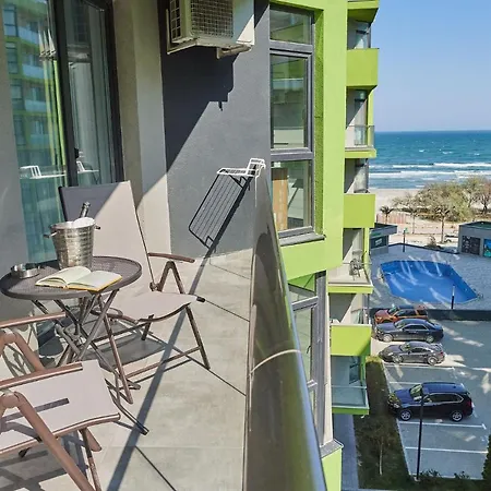 דירה Sea N Pools