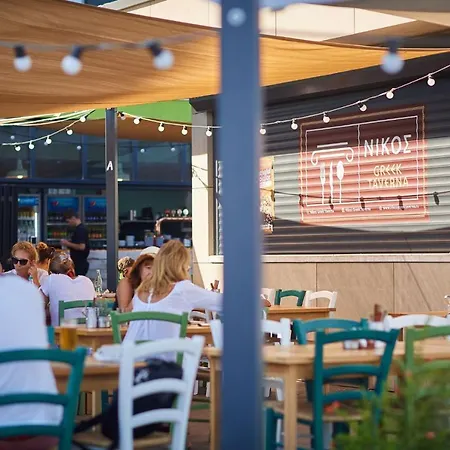 Sea N Pools アパート *