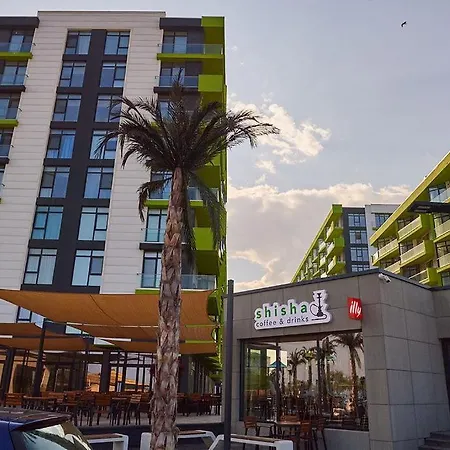 Sea N Pools ナボダリ