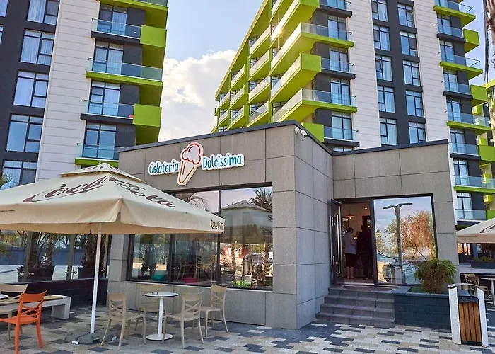 Sea N Pools Apartament